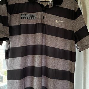 Classic Navy Polo Shirt with Breathable Fabric and Slim Fit